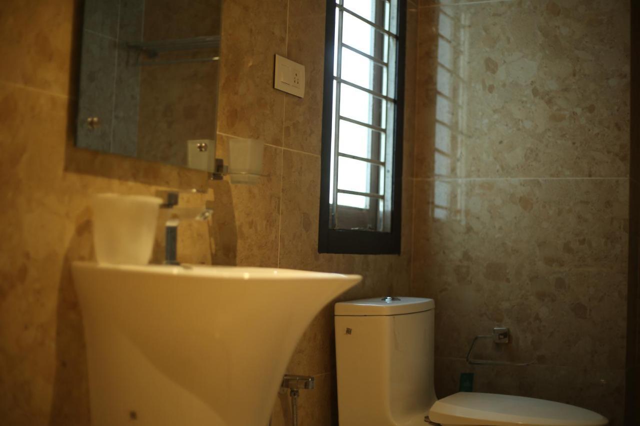 L. R Residency Hotel Канчипурам Екстериор снимка
